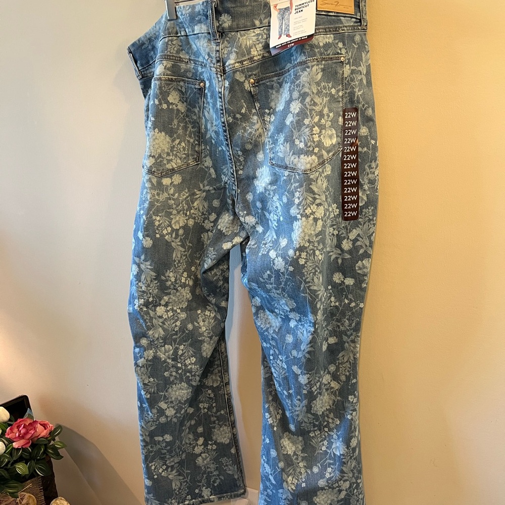 Seven7 Blue Patterned Denim Tunnyless Jean Size 22W